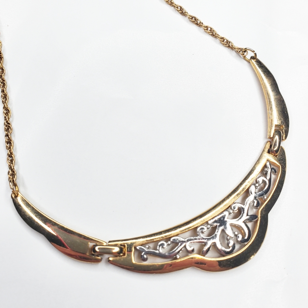 VTG Two Tone Link Panel Collar Chain Necklace